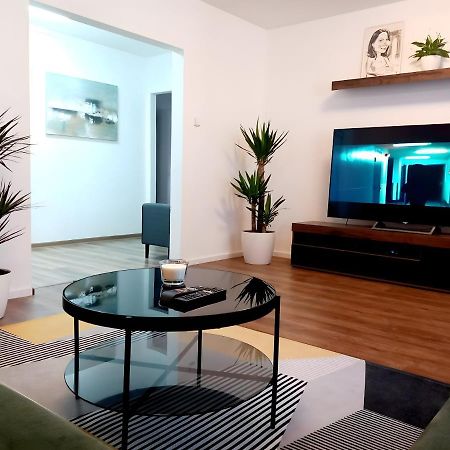 Stylovy Apartman V Samorine Zewnętrze zdjęcie